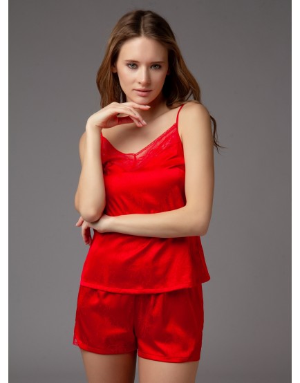 Красная атласная пижама с кружевом